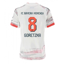 Bayern Munich Leon Goretzka #8 Bortatröja 2025-26 Dam Kortärmad