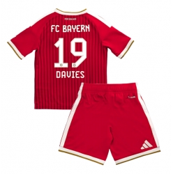 Fotbollsset Barn Bayern Munich Alphonso Davies #19 Hemmatröja 2026-27 Mini-Kit Kortärmad (+ korta byxor)