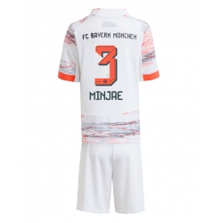 Fotbollsset Barn Bayern Munich Kim Min-jae #3 Bortatröja 2025-26 Mini-Kit Kortärmad (+ korta byxor)