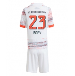 Fotbollsset Barn Bayern Munich Sacha Boey #23 Bortatröja 2025-26 Mini-Kit Kortärmad (+ korta byxor)