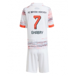 Fotbollsset Barn Bayern Munich Serge Gnabry #7 Bortatröja 2025-26 Mini-Kit Kortärmad (+ korta byxor)