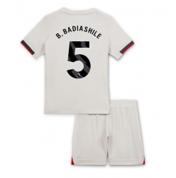 Fotbollsset Barn Chelsea Benoit Badiashile #5 Bortatröja 2025-26 Mini-Kit Kortärmad (+ korta byxor)