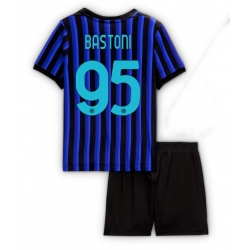 Fotbollsset Barn Inter Milan Alessandro Bastoni #95 Hemmatröja 2025-26 Mini-Kit Kortärmad (+ korta byxor)