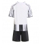 Fotbollsset Barn Juventus Hemmatröja 2025-26 Mini-Kit Kortärmad (+ korta byxor)