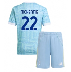 Fotbollsset Barn Juventus Weston McKennie #22 Bortatröja 2025-26 Mini-Kit Kortärmad (+ korta byxor)
