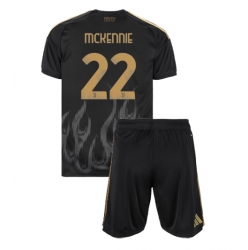 Fotbollsset Barn Juventus Weston McKennie #22 Tredje Tröja 2026-27 Mini-Kit Kortärmad (+ korta byxor)