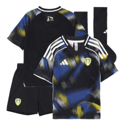 Fotbollsset Barn Leeds United Tredje Tröja 2025-26 Mini-Kit Kortärmad (+ korta byxor)