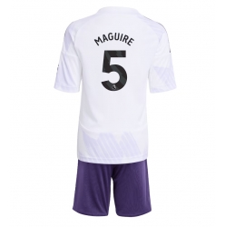 Fotbollsset Barn Manchester United Harry Maguire #5 Bortatröja 2025-26 Mini-Kit Kortärmad (+ korta byxor)