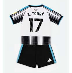 Fotbollsset Barn Newcastle United Bazoumana Toure #17 Hemmatröja 2026-27 Mini-Kit Kortärmad (+ korta byxor)