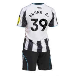 Fotbollsset Barn Newcastle United Bruno Guimaraes #39 Hemmatröja 2025-26 Mini-Kit Kortärmad (+ korta byxor)