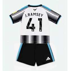 Fotbollsset Barn Newcastle United Jacob Ramsey #41 Hemmatröja 2026-27 Mini-Kit Kortärmad (+ korta byxor)