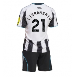 Fotbollsset Barn Newcastle United Tino Livramento #21 Hemmatröja 2025-26 Mini-Kit Kortärmad (+ korta byxor)