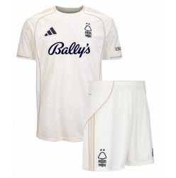 Fotbollsset Barn Nottingham Forest Bortatröja 2025-26 Mini-Kit Kortärmad (+ korta byxor)
