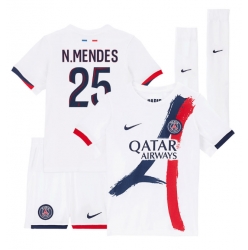 Fotbollsset Barn Paris Saint-Germain Nuno Mendes #25 Bortatröja 2025-26 Mini-Kit Kortärmad (+ korta byxor)