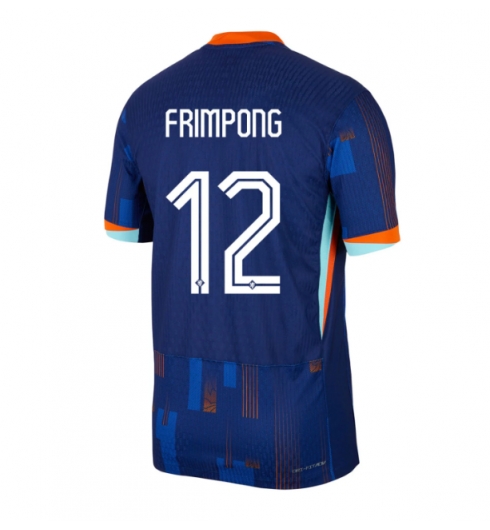 Nederländerna Jeremie Frimpong #12 Bortatröja EM 2024 Kortärmad Nederländerna Jeremie Frimpong #12 Bortatröja EM 2024 Kortärmad